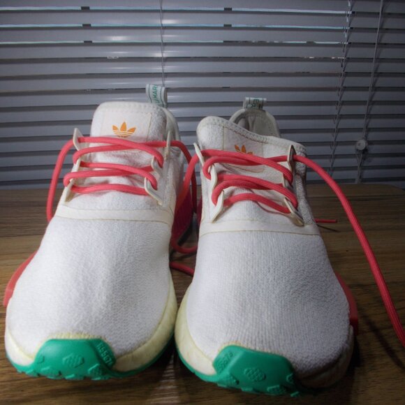 Adidas Women's NMD R1 Originals White Pink GZ4964 Size 7.5 - Picture 2 of 4